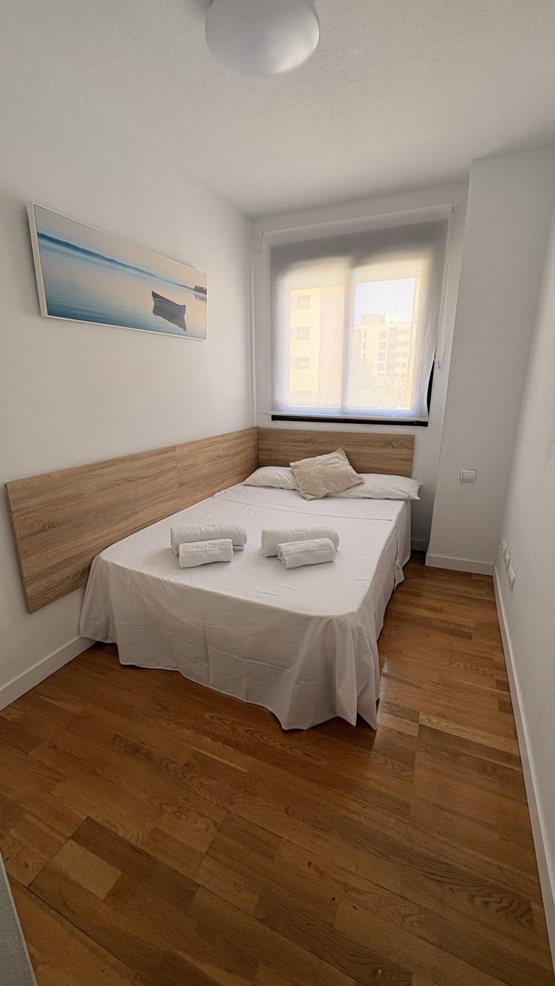 Comfortable apartment with pool near the airport. 5 beBalmy