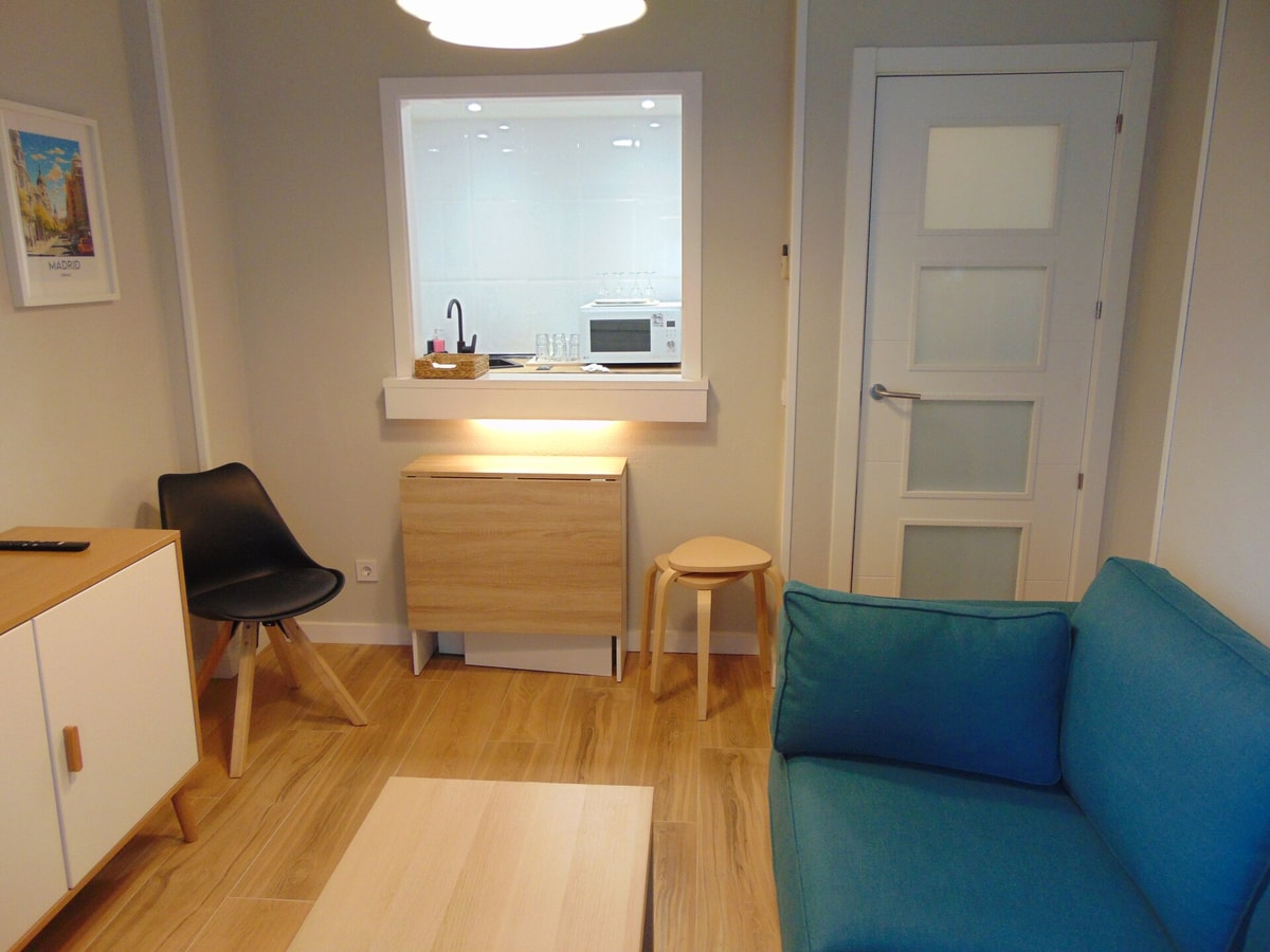 Airport Plenilunio suites blue by beBalmy 4 beBalmy