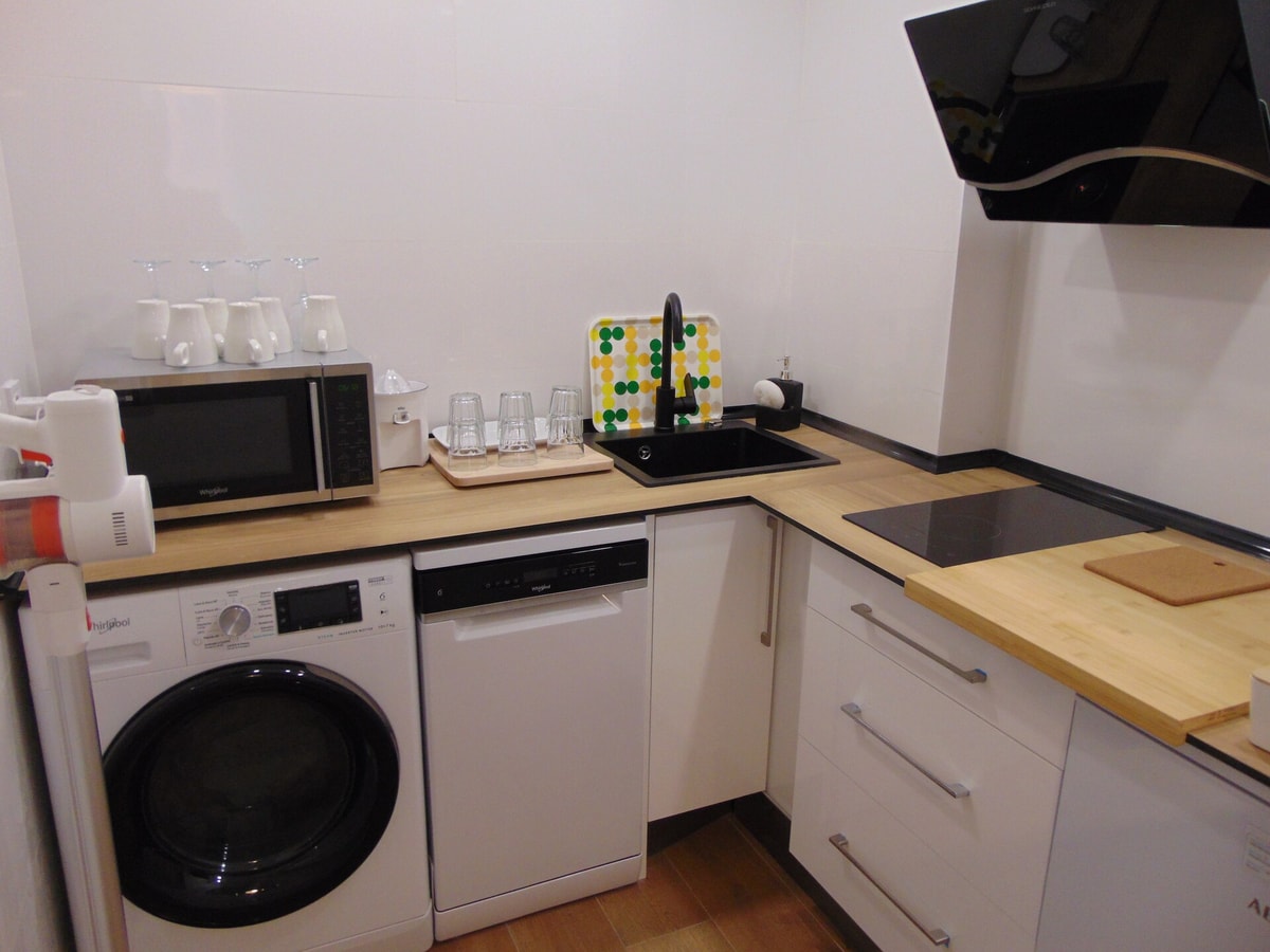 Airport plenilunio suites beige by beBalmy 16 beBalmy