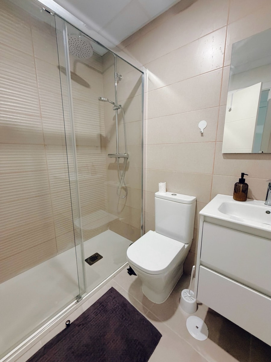 Elegant apartment with pool and parking by beBalmy 26 beBalmy