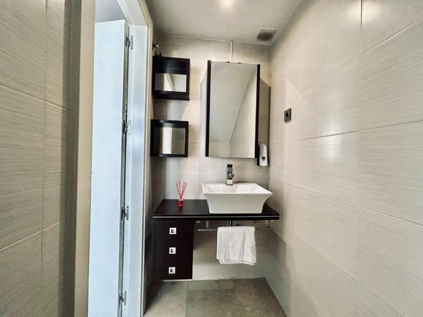 Loft Ebano with parking by beBalmy 7 beBalmy