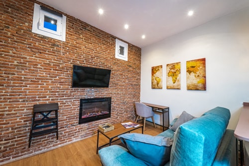 Cozy studio near Cuatro Caminos by beBalmy, photo 1 of 15