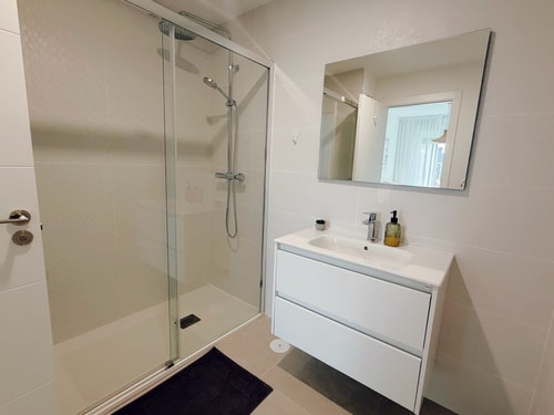 Elegant apartment with pool and parking by beBalmy, photo 36 of 41