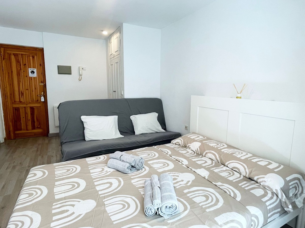 (Malaga) Carame · Central apartment with a balcony in Torremolinos beBalmy