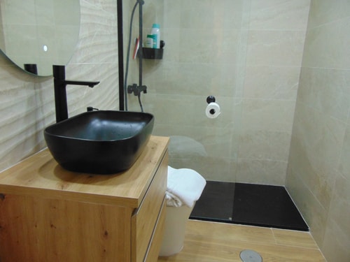 Airport Plenilunio suites blue by beBalmy, photo 21 of 26