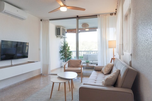 Bright apartment in Villajoyosa, photo 1 of 29