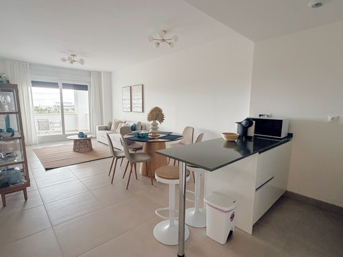 Elegant apartment with pool and parking by beBalmy, photo 6 of 41