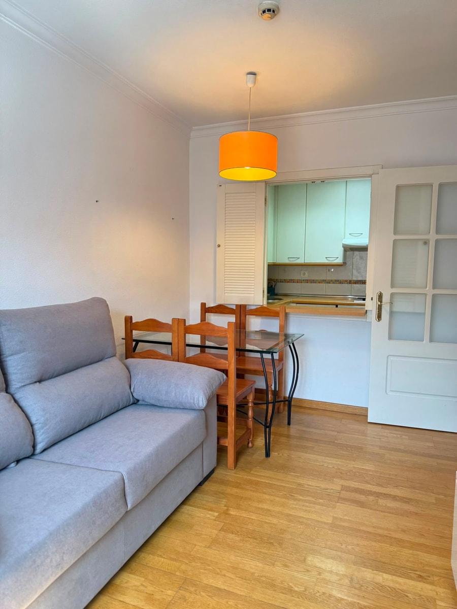 Centrally Located Apartment with Pool near IFEMA 19 beBalmy