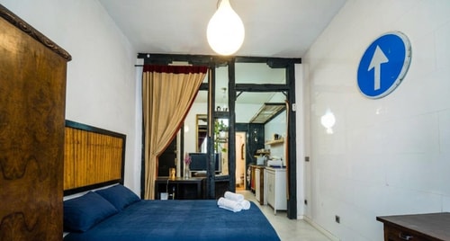 Traditional apartment near Gran Vía by beBalmy, photo 3 of 8