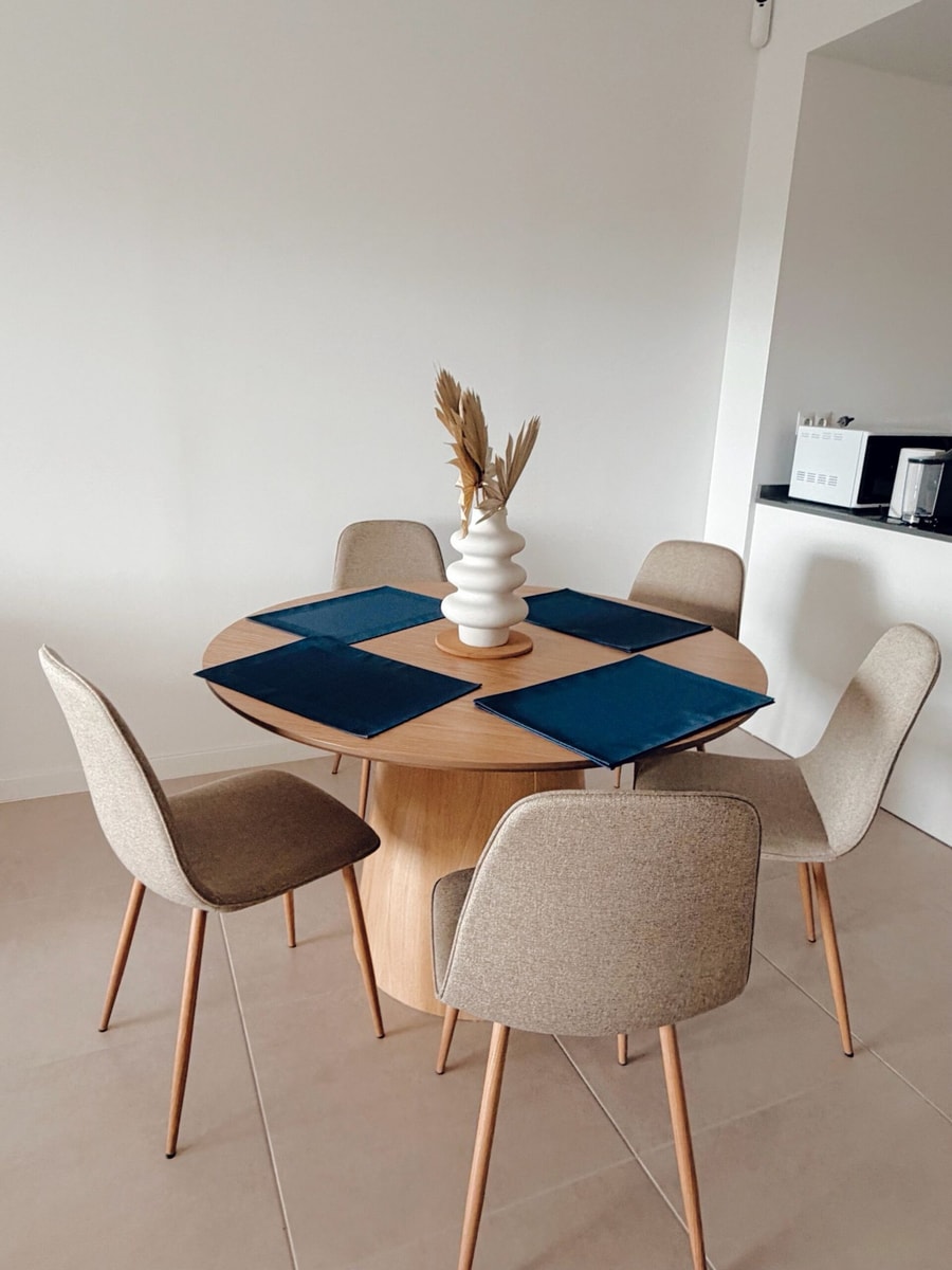 Elegant apartment with pool and parking by beBalmy 17 beBalmy