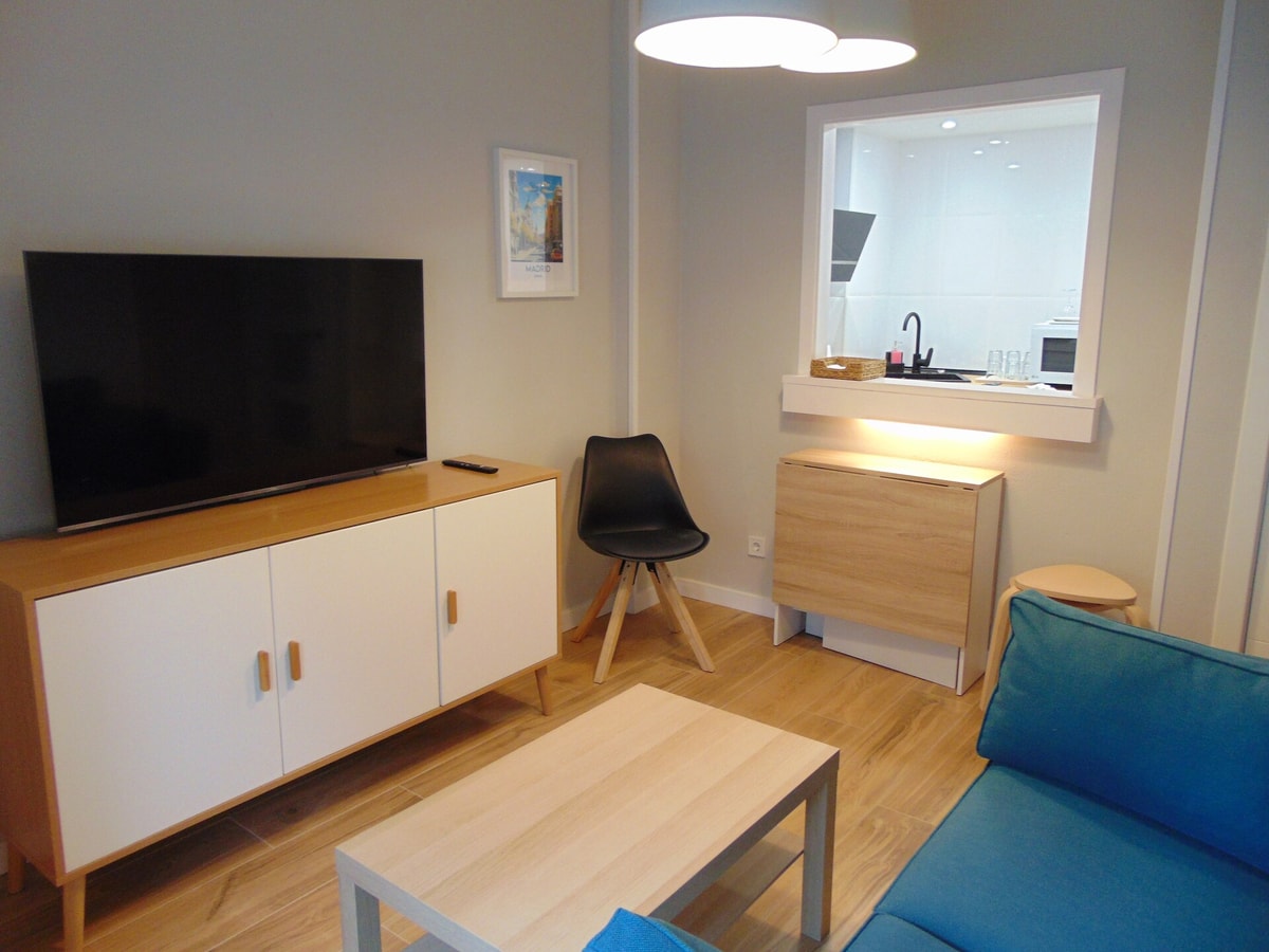 Airport Plenilunio suites blue by beBalmy 3 beBalmy