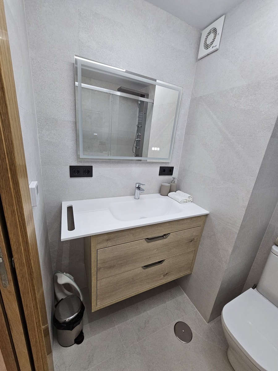 AL-286 (Avilés) Cámara 70 · Apartment in the Heart of Avilés | Calle Cámara 70 2 beBalmy