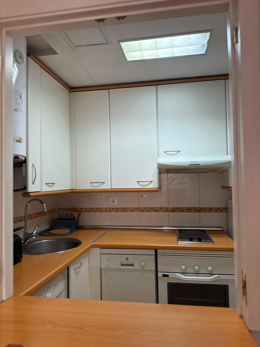 Centrally Located Apartment with Pool near IFEMA 12 beBalmy