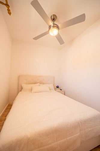 Cozy Beachside Loft in Peñíscola by beBalmy, photo 8 of 12