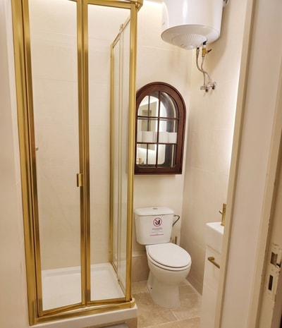 Traditional apartment near Gran Vía by beBalmy, photo 6 of 8