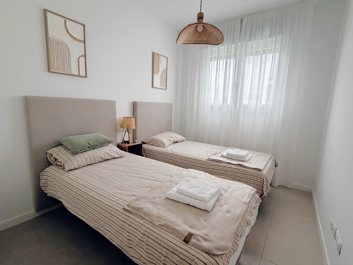 Elegant apartment with pool and parking by beBalmy 33 beBalmy