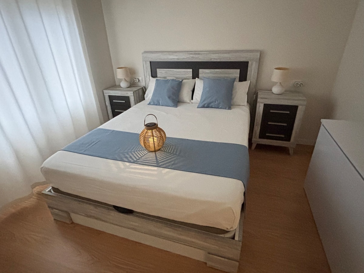 Peñíscola: Cozy Apartment with Castle Views 23 beBalmy