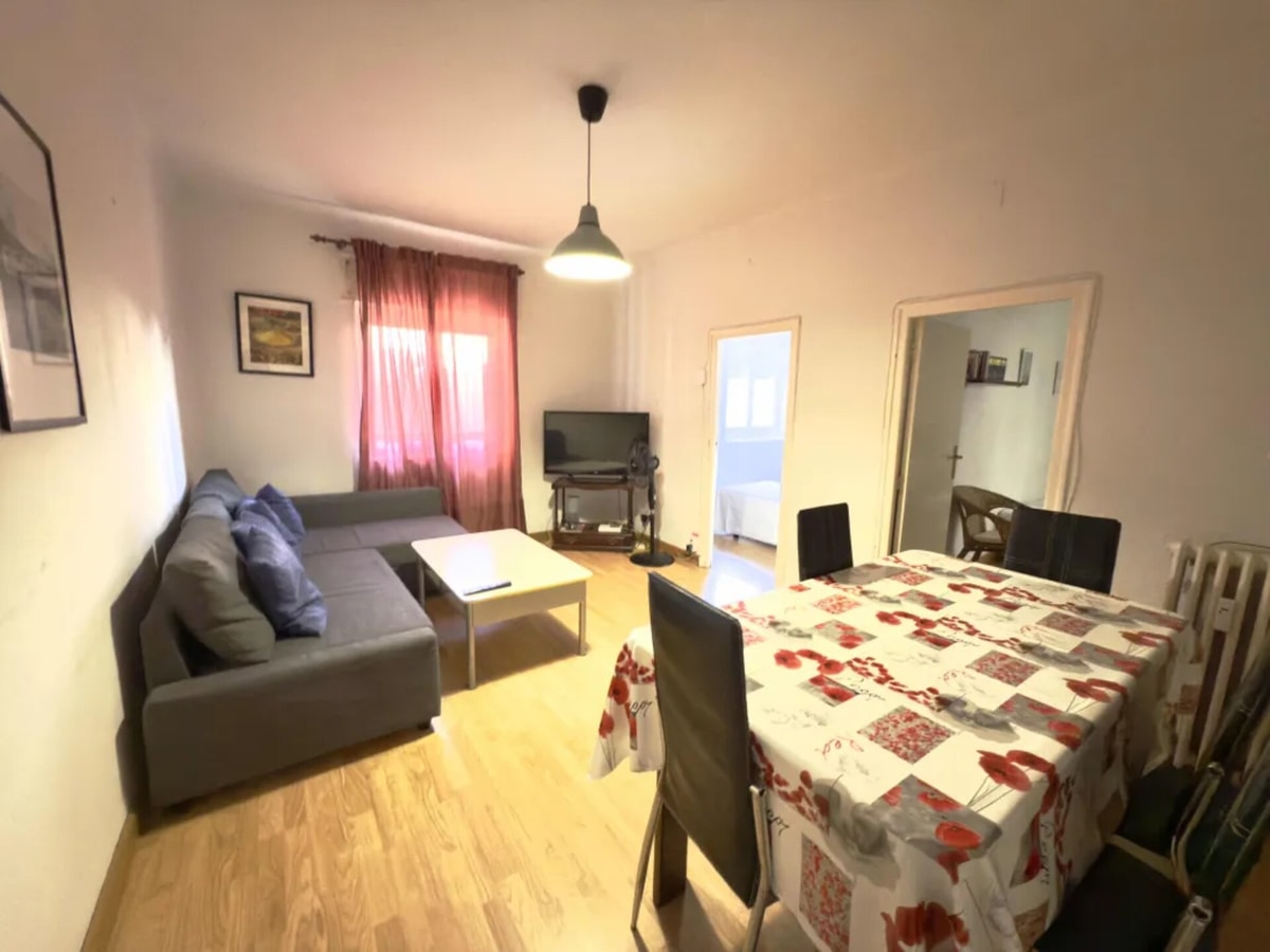 Big apartment in Chamberí by beBalmy beBalmy