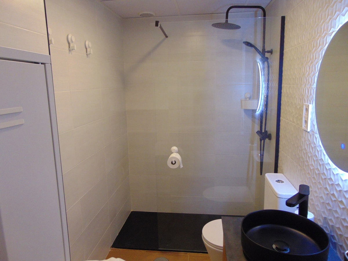 Airport plenilunio suites beige by beBalmy 30 beBalmy