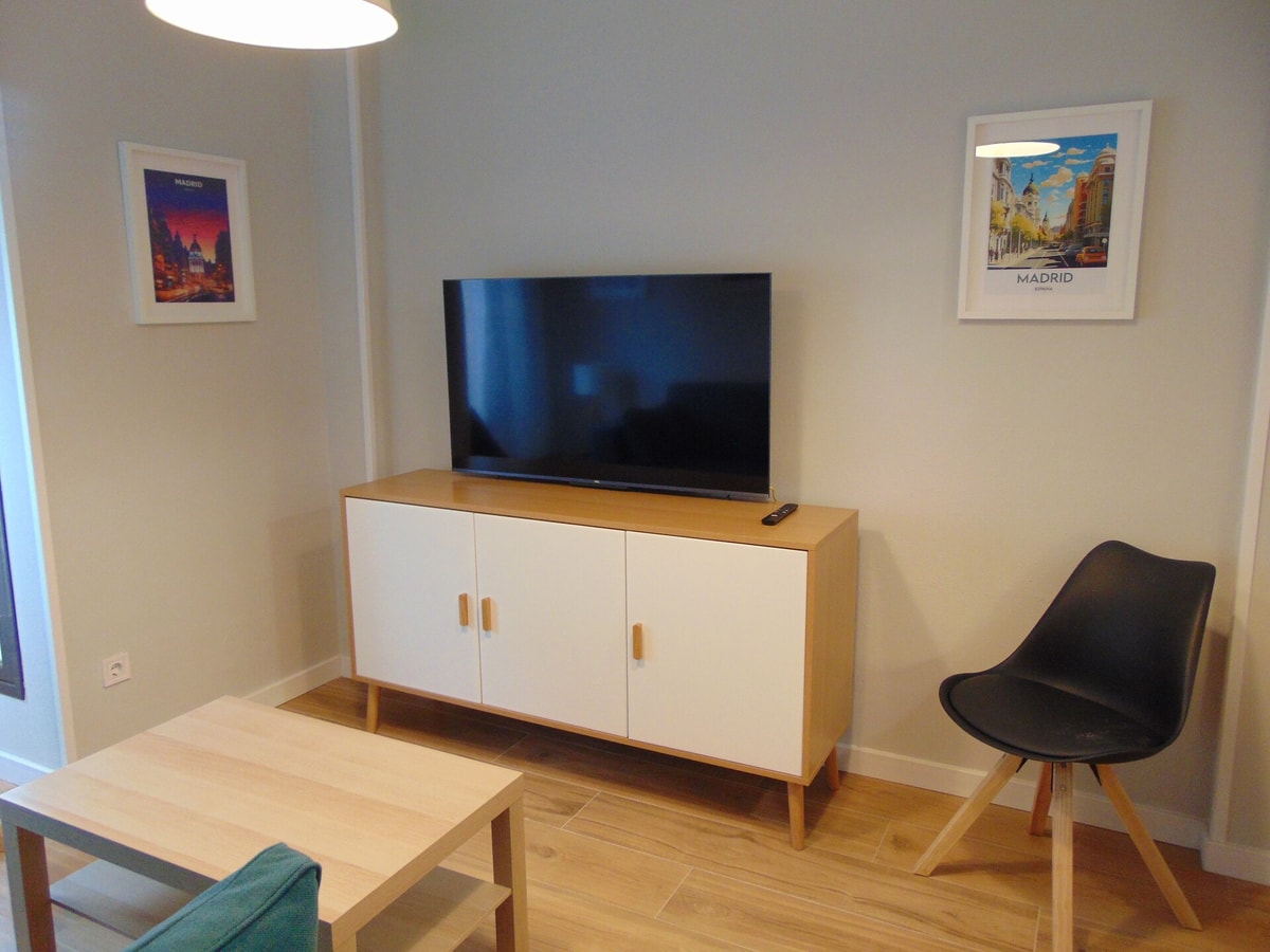 Airport Plenilunio suites blue by beBalmy 5 beBalmy