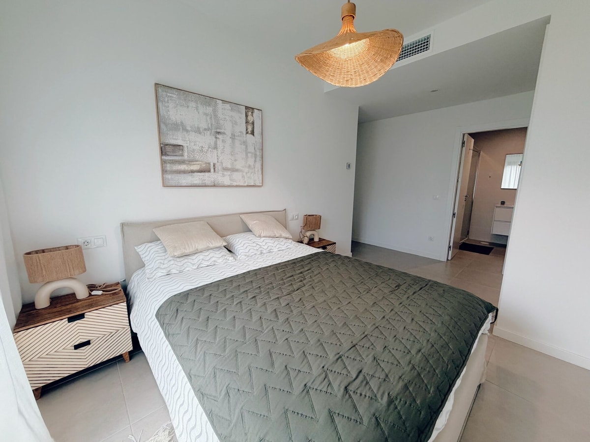 Elegant apartment with pool and parking by beBalmy 38 beBalmy