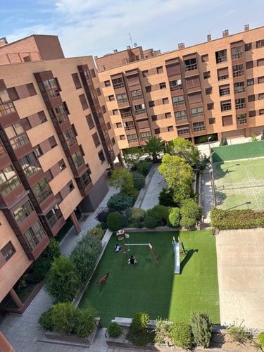 Bright Apartment with Pool near the Airport Madrid, photo 19 of 21