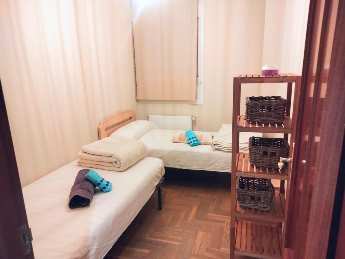 AL-152 (Avilés) Pico agudo · Comfortable apartment with pool by beBalmy 3 beBalmy