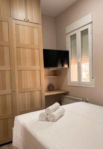 AL-93 (Madrid) Mur · Modern, spacious and bright apartment by beBalmy 13 beBalmy