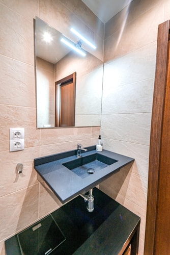 Cozy studio near Cuatro Caminos by beBalmy, photo 10 of 15