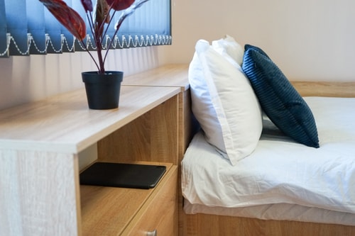 Comfortable 2BR Urban Getaway in City Center 24 Flat Manager Booking