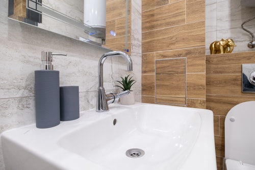 Central Plovdiv: Modern 1BR with Netflix & Balcony 4 Flat Manager Booking
