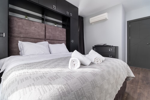 Central Plovdiv: Modern 1BR with Netflix & Balcony 30 Flat Manager Booking