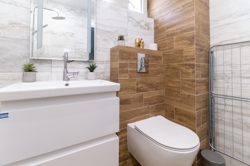 Central Plovdiv: Modern 1BR with Netflix & Balcony 33 Flat Manager Booking