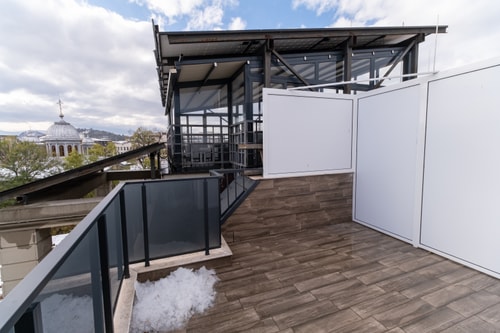 Central Plovdiv: Modern 1BR with Netflix & Balcony 35 Flat Manager Booking