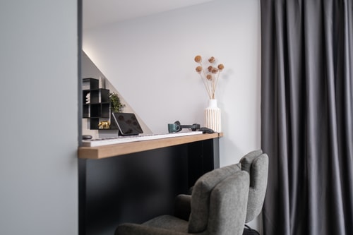 Central Plovdiv: Modern 1BR with Netflix & Balcony 45 Flat Manager Booking