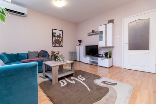 Comfortable 2BR Urban Getaway in City Center 4 Flat Manager Booking