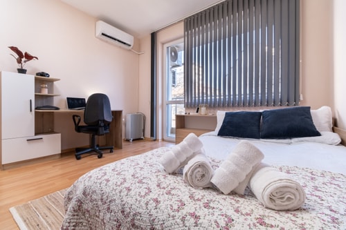 Comfortable 2BR Urban Getaway in City Center 47 Flat Manager Booking