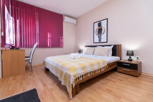 Comfortable 2BR Urban Getaway in City Center 51 Flat Manager Booking