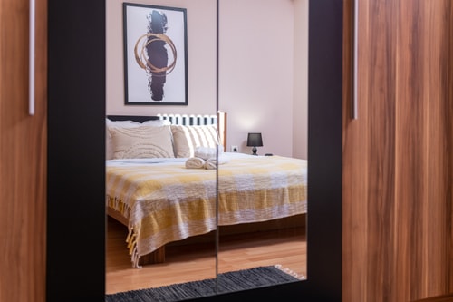 Comfortable 2BR Urban Getaway in City Center 55 Flat Manager Booking