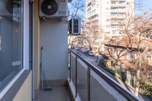 Comfortable 2BR Urban Getaway in City Center 63 Flat Manager Booking