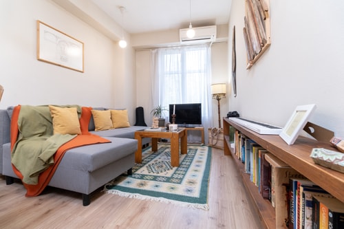 Chic Urban Getaway in City Center 0 Flat Manager Booking