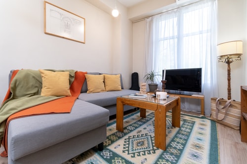 Chic Urban Getaway in City Center 6 Flat Manager Booking