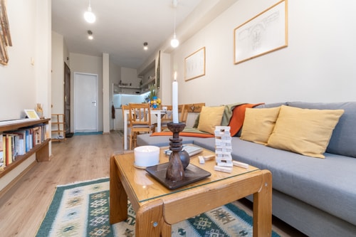 Chic Urban Getaway in City Center 7 Flat Manager Booking