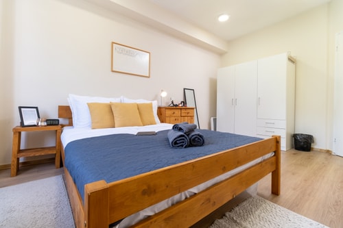 Chic Urban Getaway in City Center 20 Flat Manager Booking