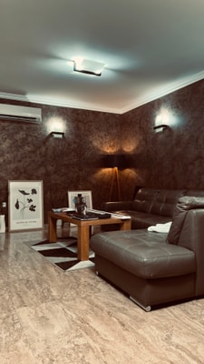 Chic Luxury Escape Close to Kapana Area 9 Flat Manager Booking