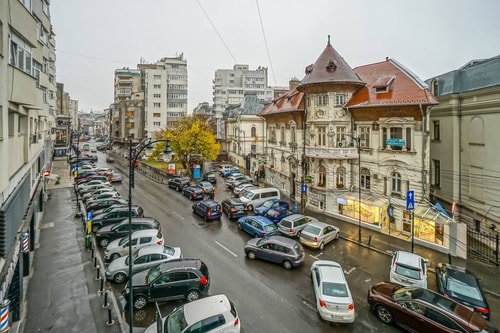 Visit Bucharest Romana Square Central Apt. - Metro 24 Flataway