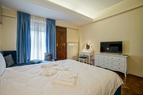 Lovely - 3 BDR Serviced Apartment in the Old Town 11 Flataway