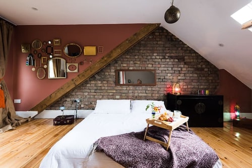 Warm, Charming House with Private Garden