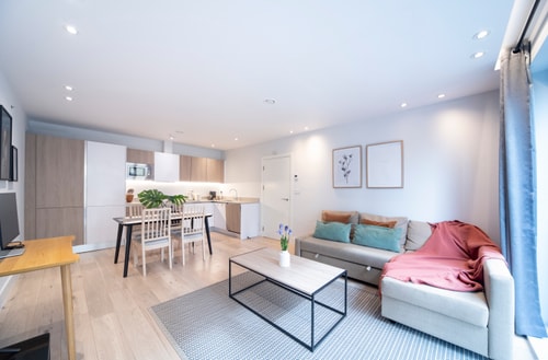 Ovitzia - Lovely 1BR - 3 Stops to Big Ben - Zone 1