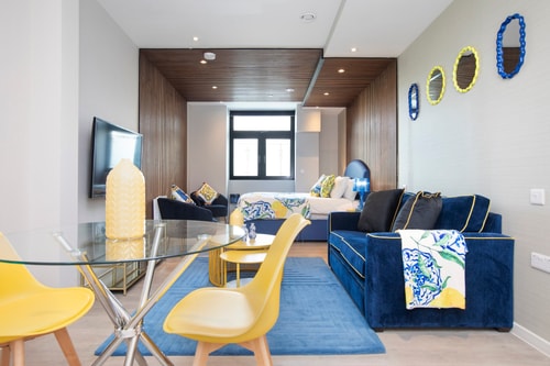 Palm Tree House - Dolce Lemons